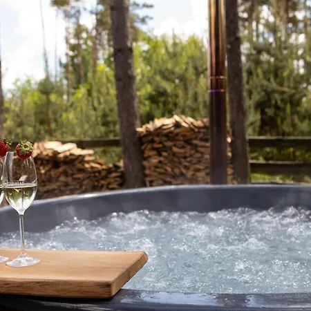 Mala Cegielnia - Balia Z Babelkami I Sauna Na Wylacznosc W Lesnym Klimacie * ゴウビエ